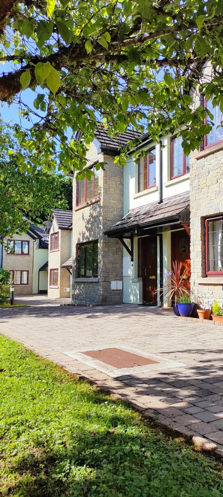 Rynn Haven - Enchanting Townhouse Lough Rynn Mohill Exterior foto